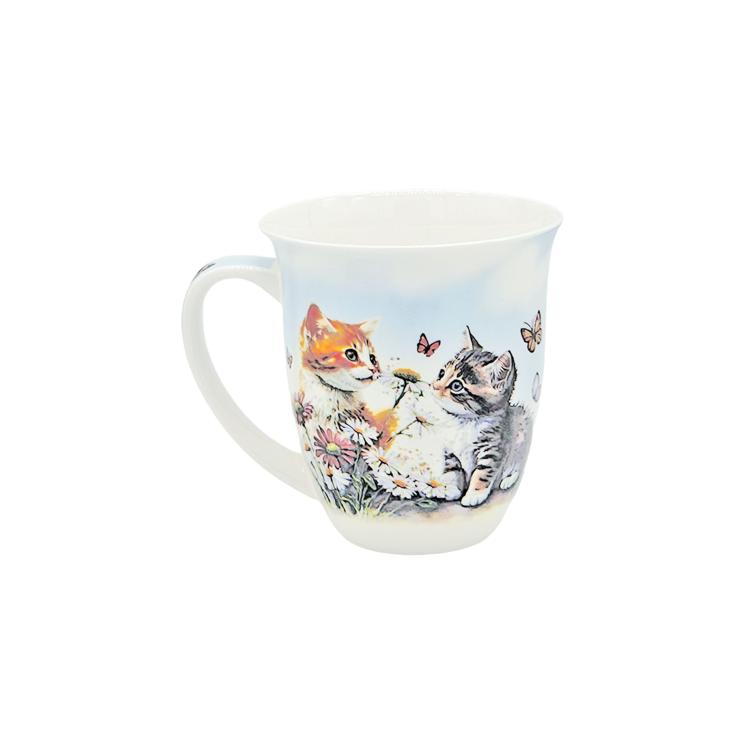 Teetasse „Katzen im Blumenfeld“ – Knochenporzellan, 400 ml Teetasse aus weißem Porzellan mit einer bezaubernden Illustration von zwei Kätzchen, die zwischen Gänseblümchen und Schmetterlingen vor einem blauen Himmel spielen.